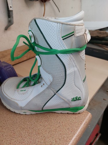 Snow boarding boots - size, uk